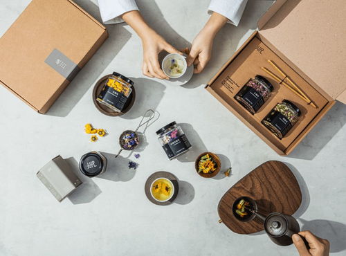 简约禅意 解锁花茶包装与广告的当代美学